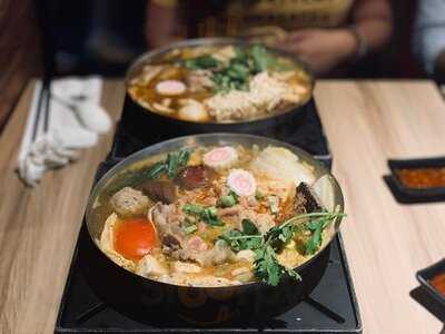 8鍋臭臭鍋 (駱克大廈)