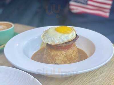 Casa Bakery & Coffee Shop