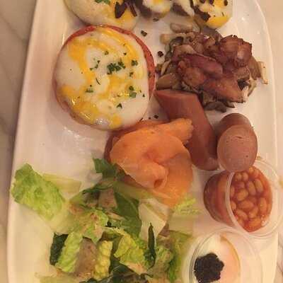 小甜谷 (信諾環球保險中心)