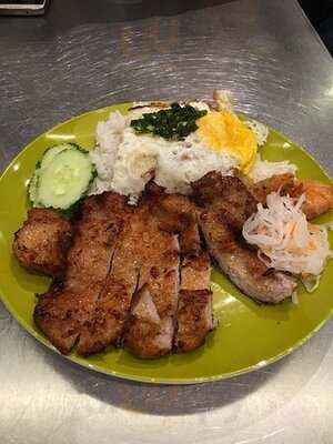 芽莊越式料理 (屯門)