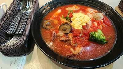 蕃滿門 (海寶花園)