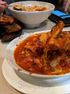 蕃滿門 (海寶花園)