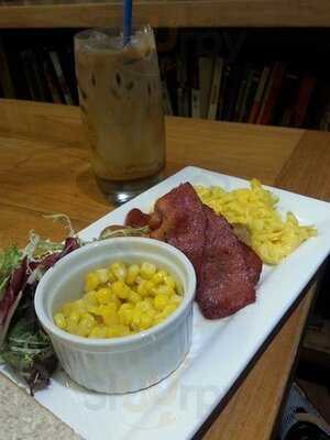 The Squirrel Coffee And Kitchen(何文田店)