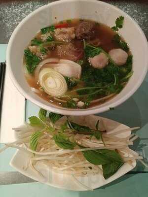 CÓmmm Vietnamese Cuisine