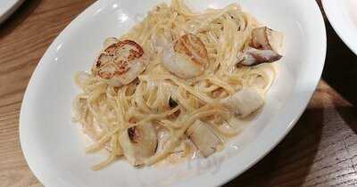 Chroma Cafe + Kitchen