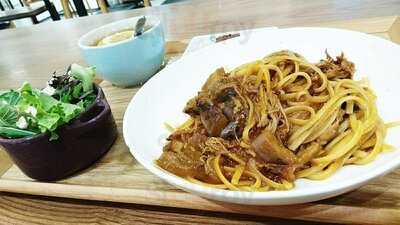 Chroma Cafe + Kitchen