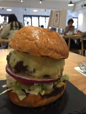 Chroma Cafe + Kitchen