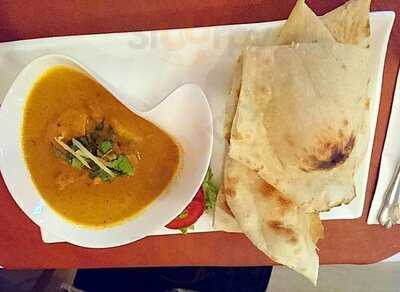 Raas Fusion Restaurant