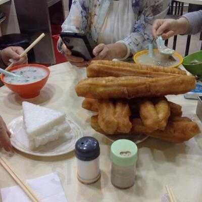 新興發粥店 (北角)