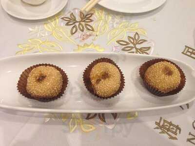 Shanghai Min, Times Square Branch