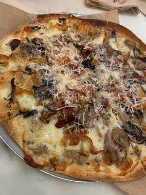 Caffè HabitŪ The Table