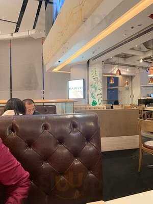 Caffè HabitŪ The Table