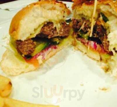 Sticky Fingers Bar & Restaurant