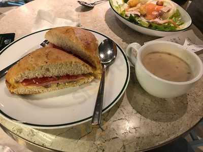 Oliver's Super Sandwiches (北角)