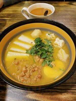 緬甸招牌湯米線