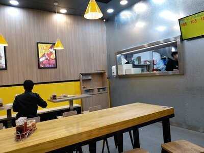 南记粉面 (北角)