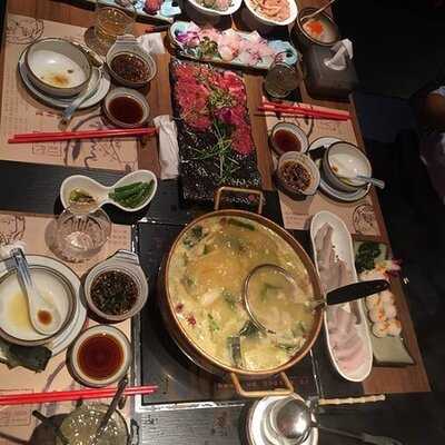 大紅炮火鍋料理