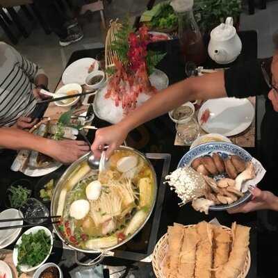 大紅炮火鍋料理