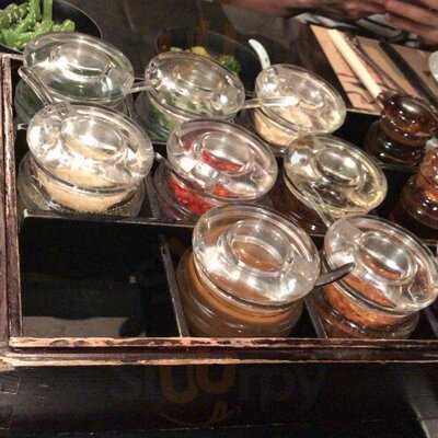 大紅炮火鍋料理