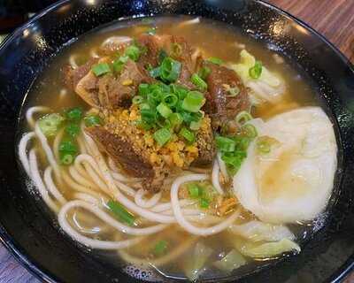 椰林莊餐廳小廚