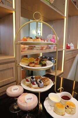 1+1 吧 (大堂酒廊) - 帝都酒店