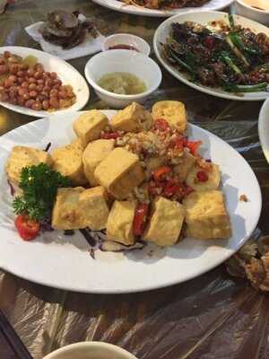 兩合海鮮火鍋飯店