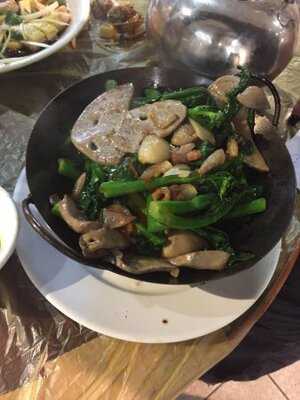 兩合海鮮火鍋飯店