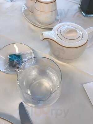 Cova Ristorante & Caffe (歷山大廈)