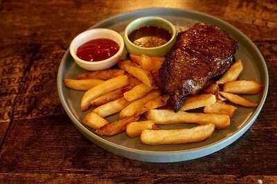 Amplifier Restaurant