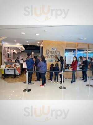 泰巷 (新港城中心)