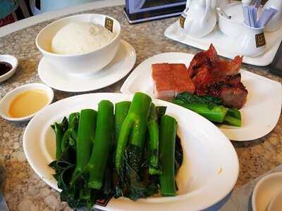 左麟右李 (智選假日酒店)