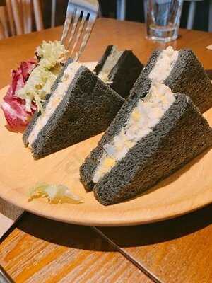 Xyz Bar & Restaurant