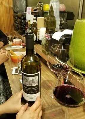 Xyz Bar & Restaurant