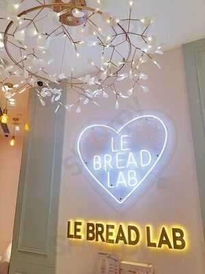 Le Bread Lab
