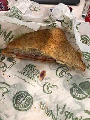 Oliver's Super Sandwiches