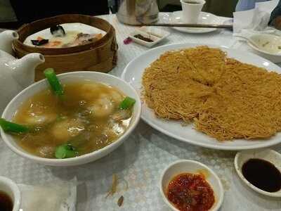 明星金閣 (筲箕灣)