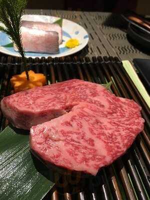 鹽澤日是鐵板燒料理