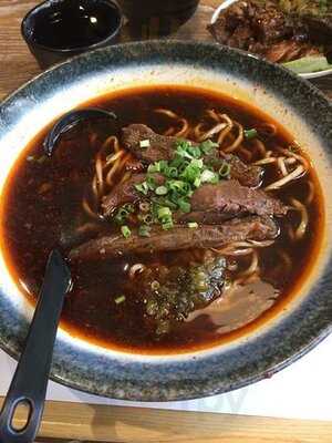 鐵牛台灣牛肉麵
