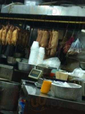 劉萬利咖啡粉面燒臘飯