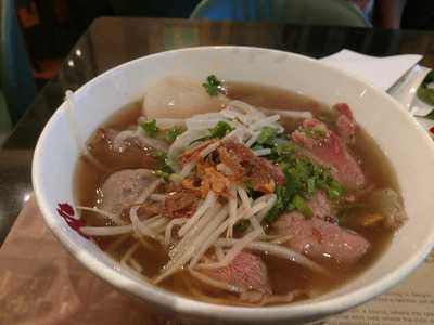 火車頭越南餐室 杜志台