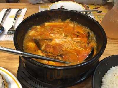 Nene Chicken (形點)