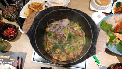 金裝麻辣海鮮火鍋