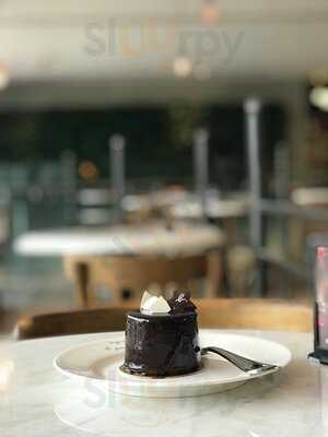 Agnès B. Café Lpg (崇光百貨)