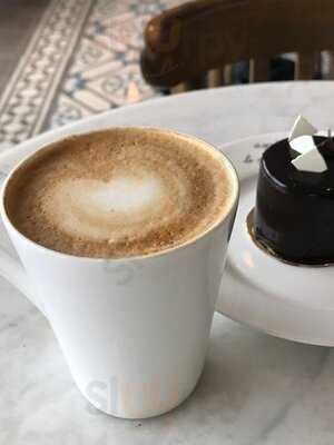 Agnès B. Café Lpg (崇光百貨)