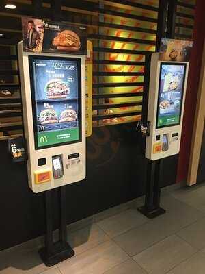 麥當勞(駿景廣場)