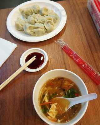 八方雲集鍋貼水餃專門店