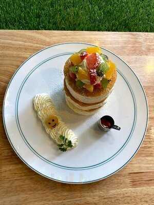 Gram Cafe & Pancakes