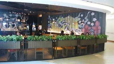 穴 (新城市廣場)