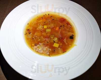 Hurricane Bar+kitchen