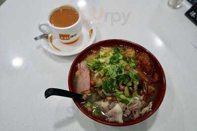 臻味冰室豬扒酸辣米線